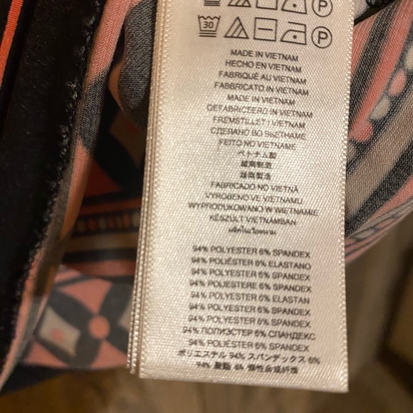 Michael Kors size medium dress, geometric print salmon, black & tan, 3/4 sleeve - Picture 5 of 5